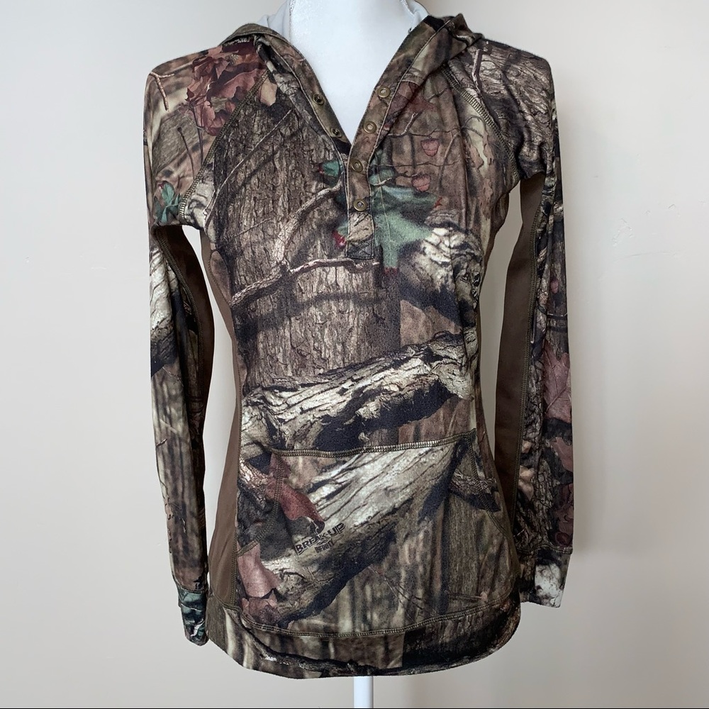 Cabella’s Women’s Medium Camouflage Hooded Shirt